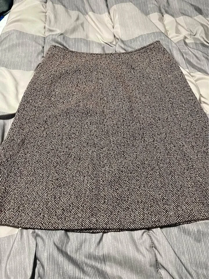 Ladies skirt size 6