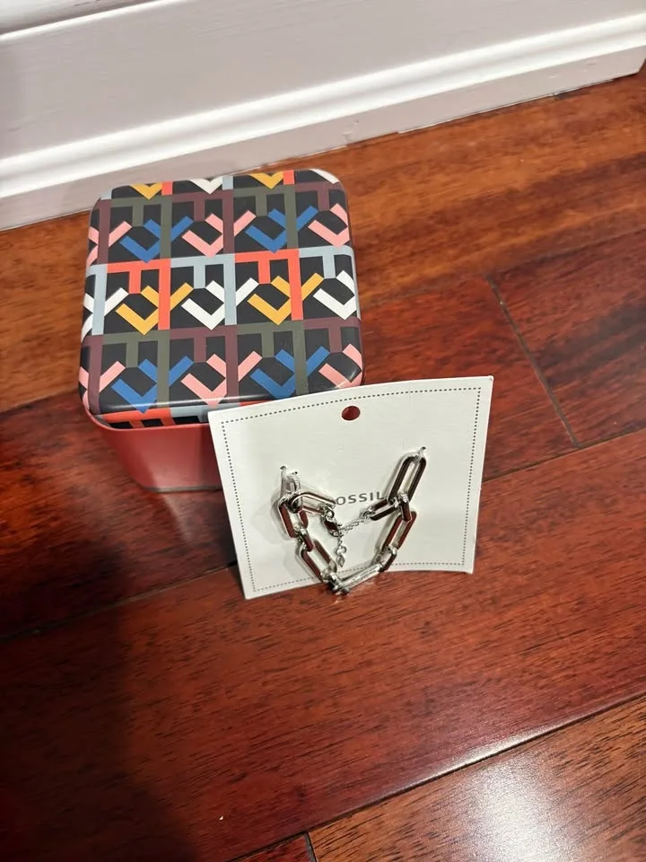 Bracelet Fossil Brand “new” image indicator(3)