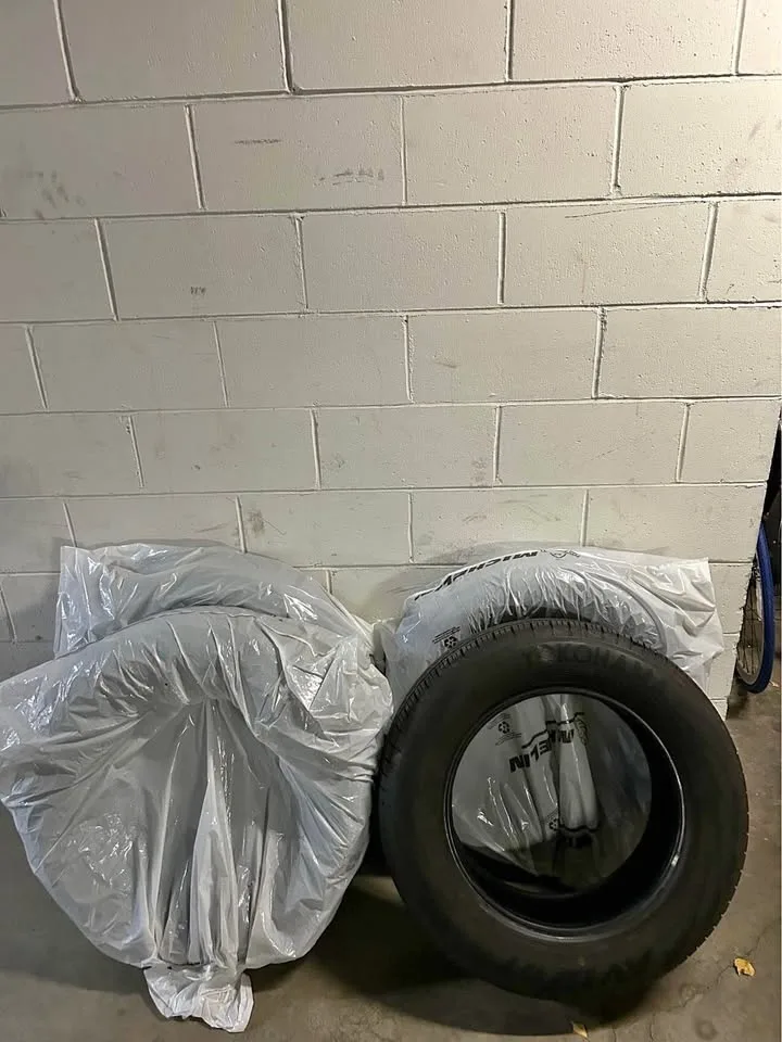 Four set tires YOKOHOMA Subaru outback