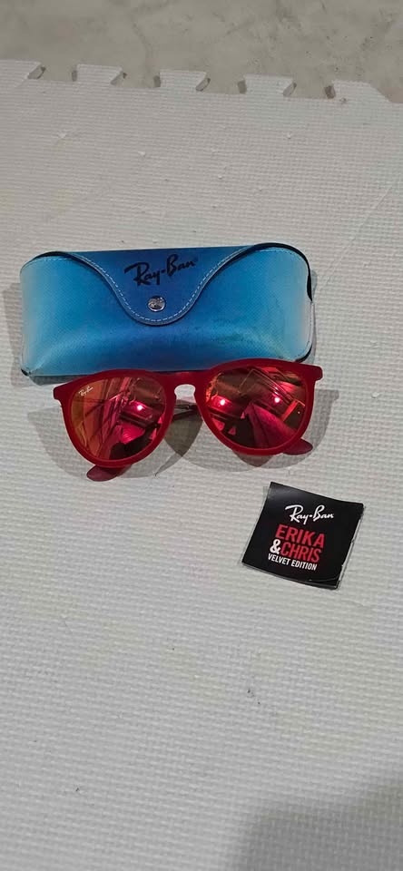 Ray-Ban Erika RB4171 6075/6G Sunglasses with Case - photo 2