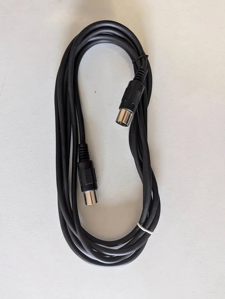 MIDI to MIDI Cable – 9.5 ft thumbnail