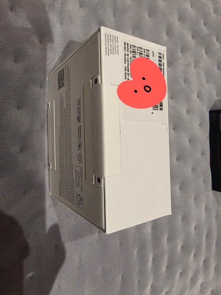 Galaxy buds3 sealed - photo 2