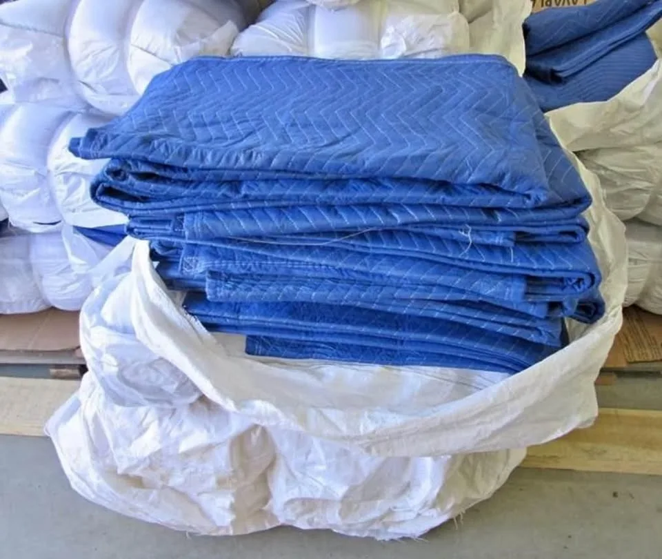 Brand New 4lb Moving Blanket Bundles image indicator(2)