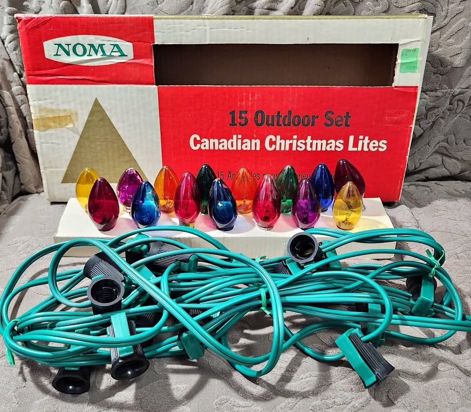 Vintage NOMA Christmas Lights - New in Box