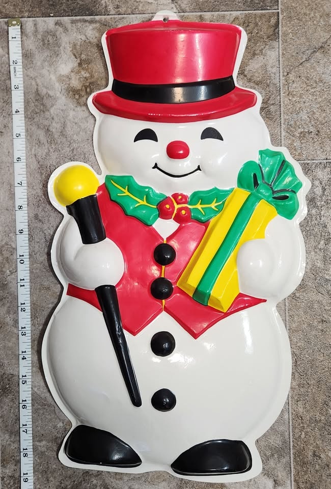 Vintage Blow-Mold Snowman Wall Decoration - photo 3
