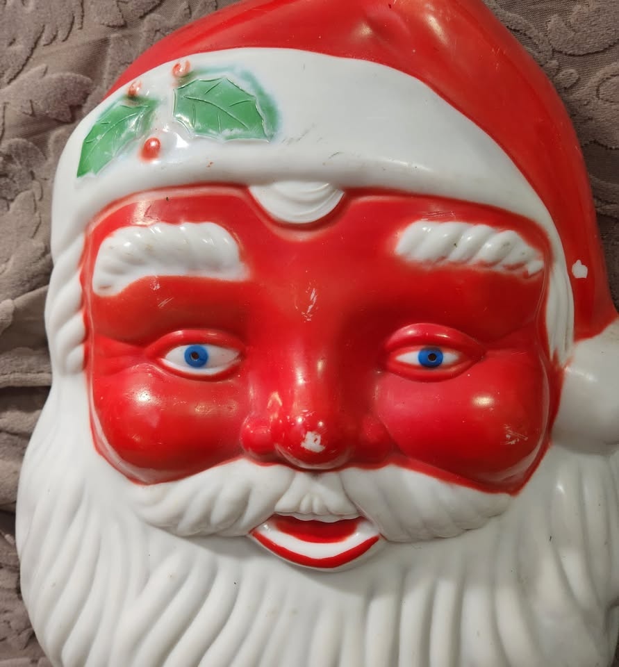 Vintage Blow Mold Light Up Santa Face - in perfect working order - photo 3