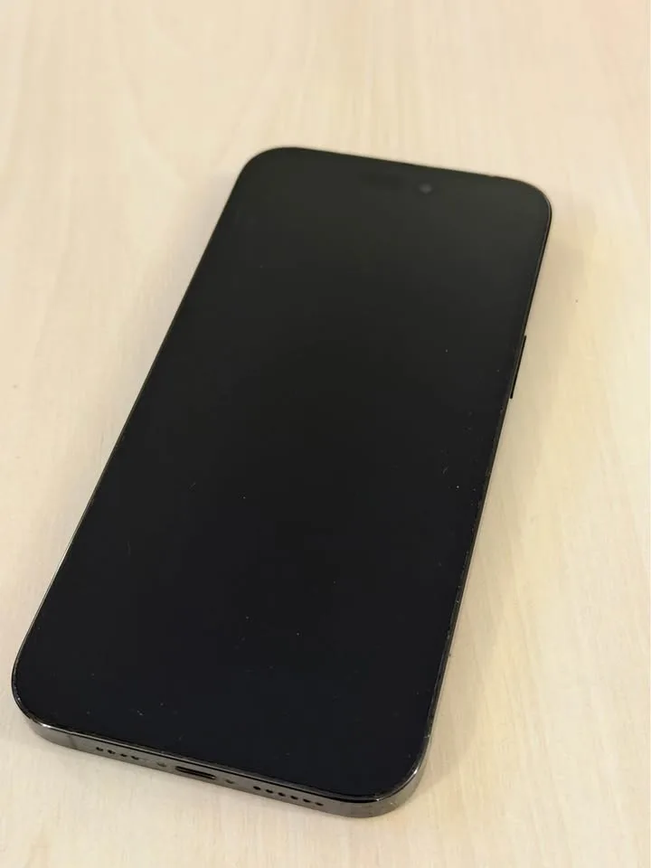 iPhone 14 Pro Max – 512GB – Excellent Condition! image indicator(2)