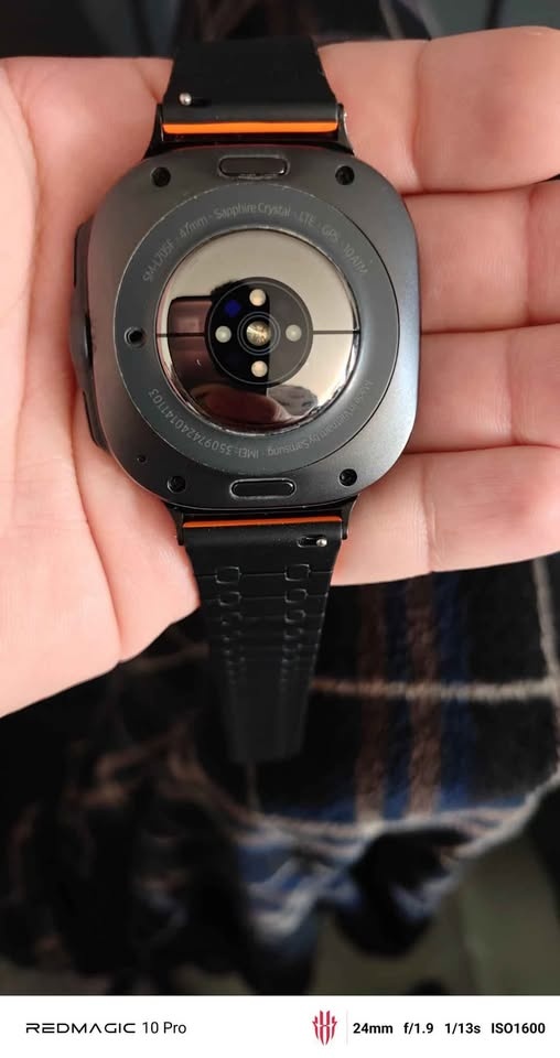 Samsung Galaxy Watch Ultra & charging stand - photo 3