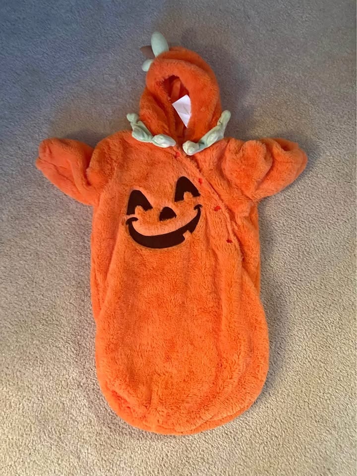 Pumpkin Costume 0-6 months