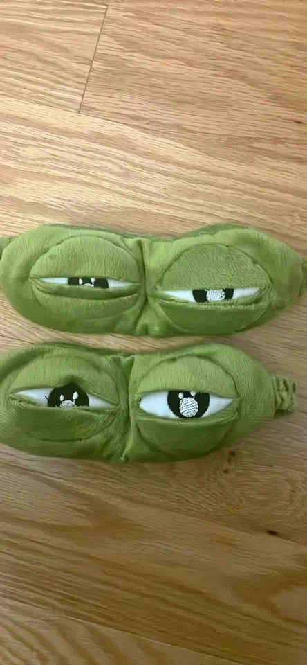 Frog sleeping masks