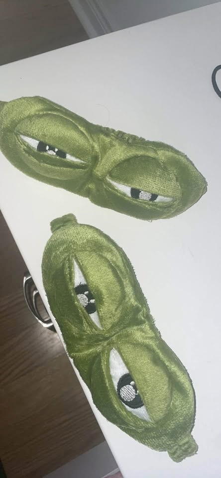 Frog sleeping masks - photo 2