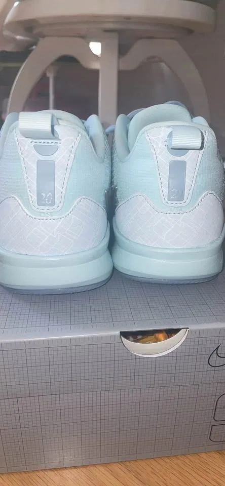 Sabrina 3 image indicator(2)