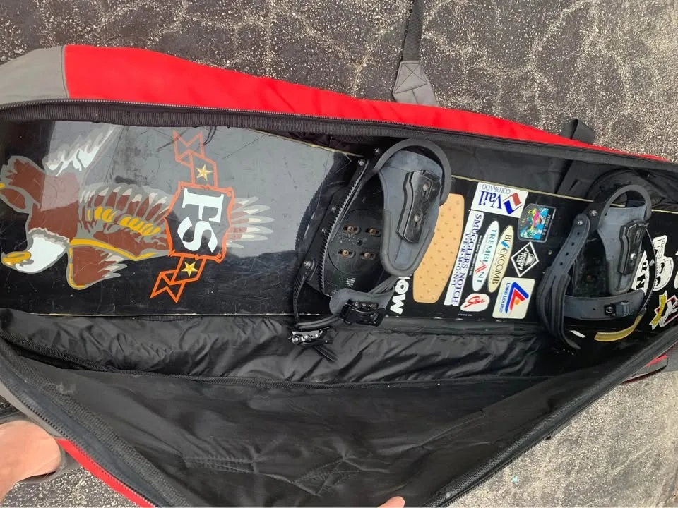 Vintage Kemper Snowboard w bindings and case image indicator(3)