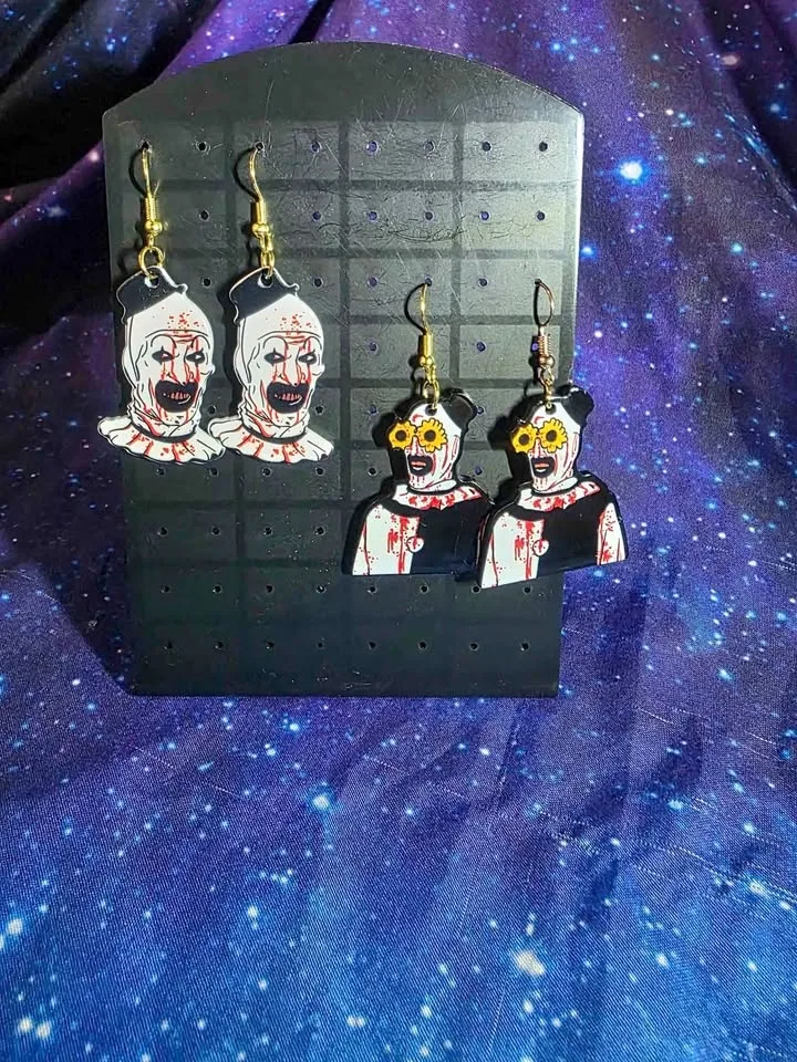 Terrifer Earrings