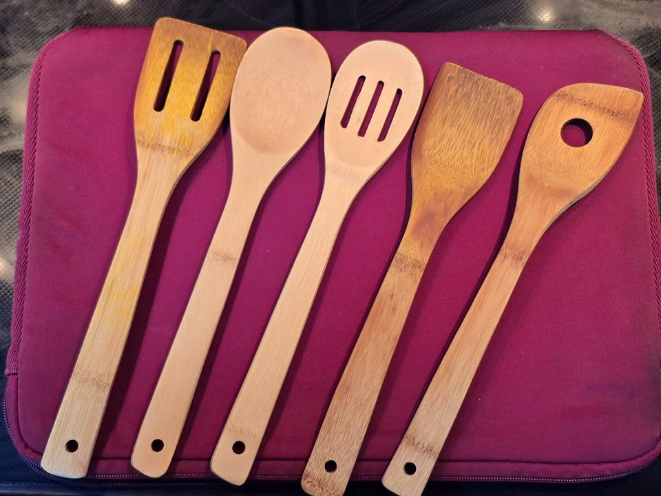 Totally Bamboo 5-Piece Utensil Set - Like New (4 Pieces Unused)