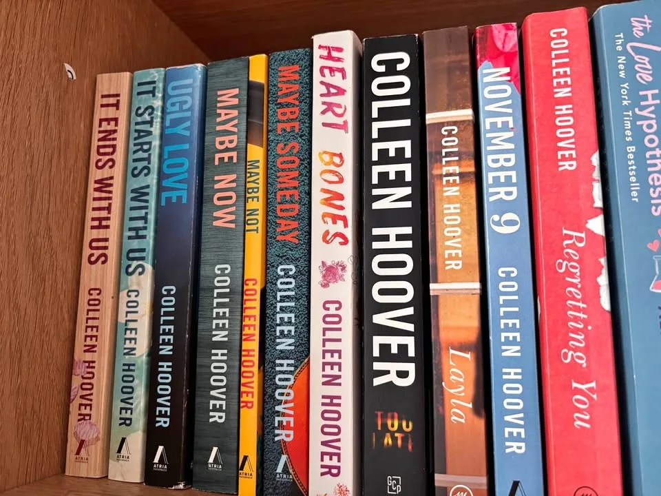 Colleen Hoover Books & Lucy Score Bundle