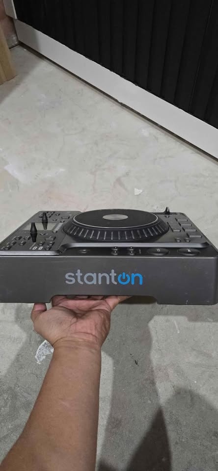 Stanton C.324 DJ Turntable Mixer CD Player MP3 Jog Wheel - photo 4