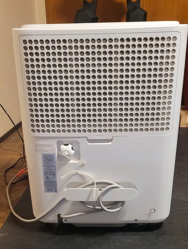 Frigidaire 60 Pint Dehumidifier - Model FFAD6022W1 image indicator(2)