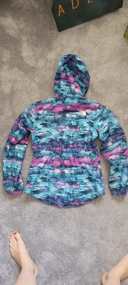 Girls Large North Face Rain Coat image indicator(2)