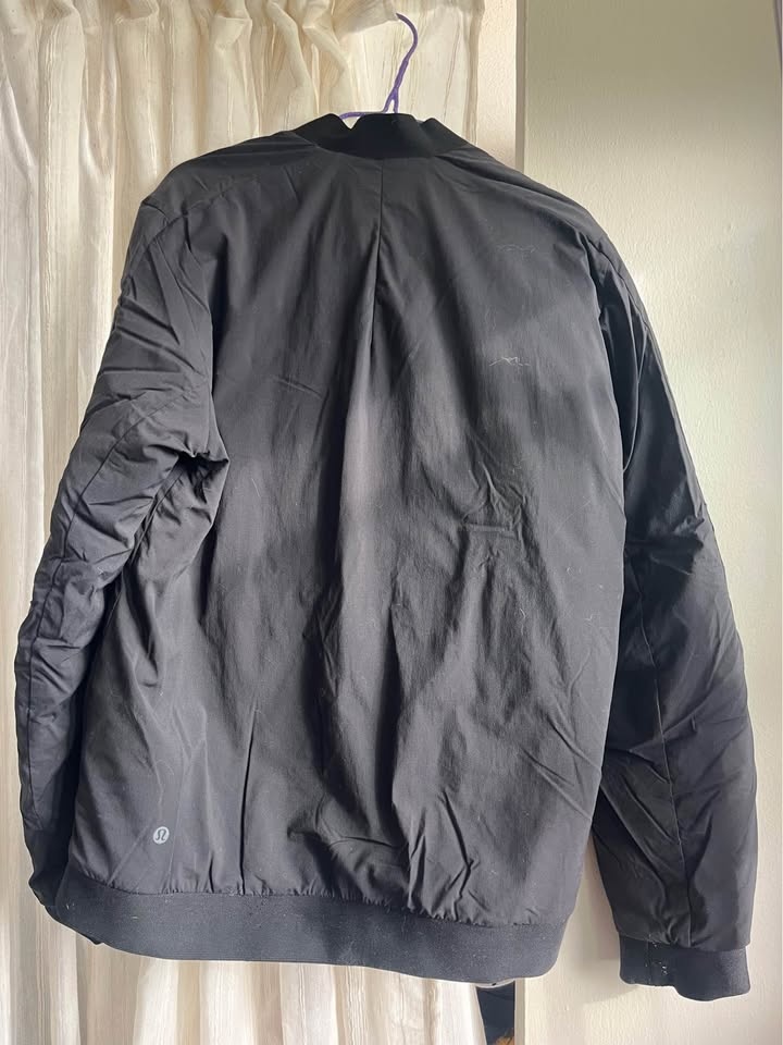 Lululemon puffer jacket medium - photo 2
