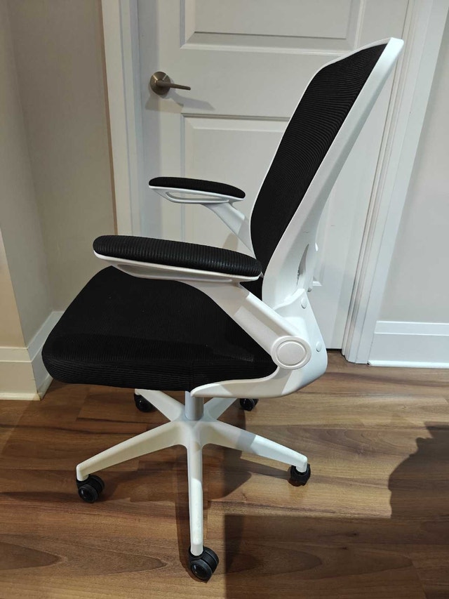 Office chair - photo 3