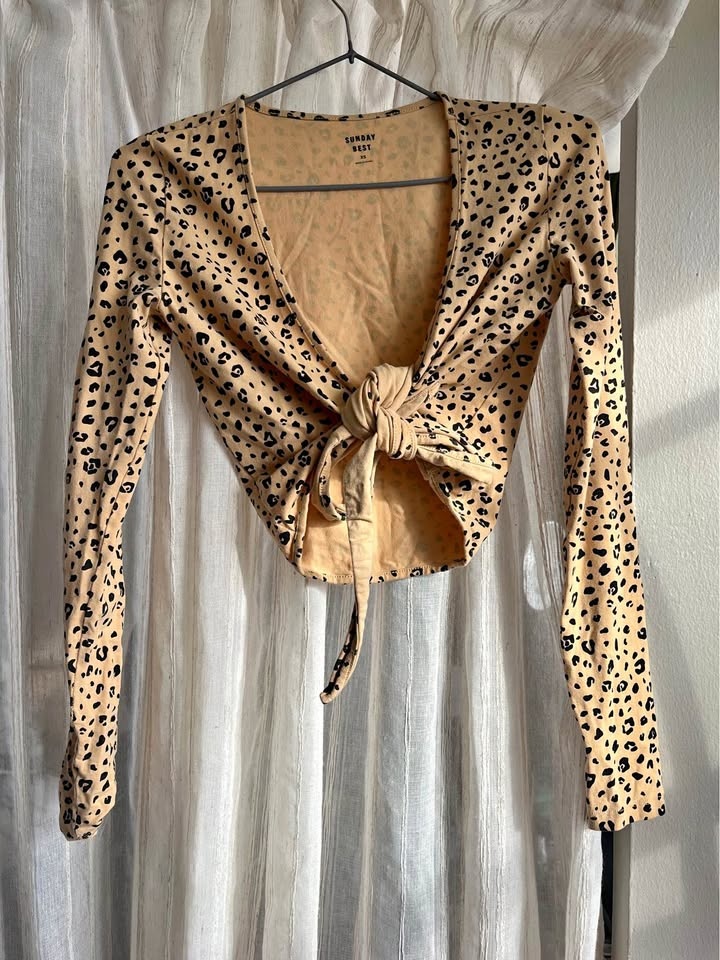 Aritzia crop top xs