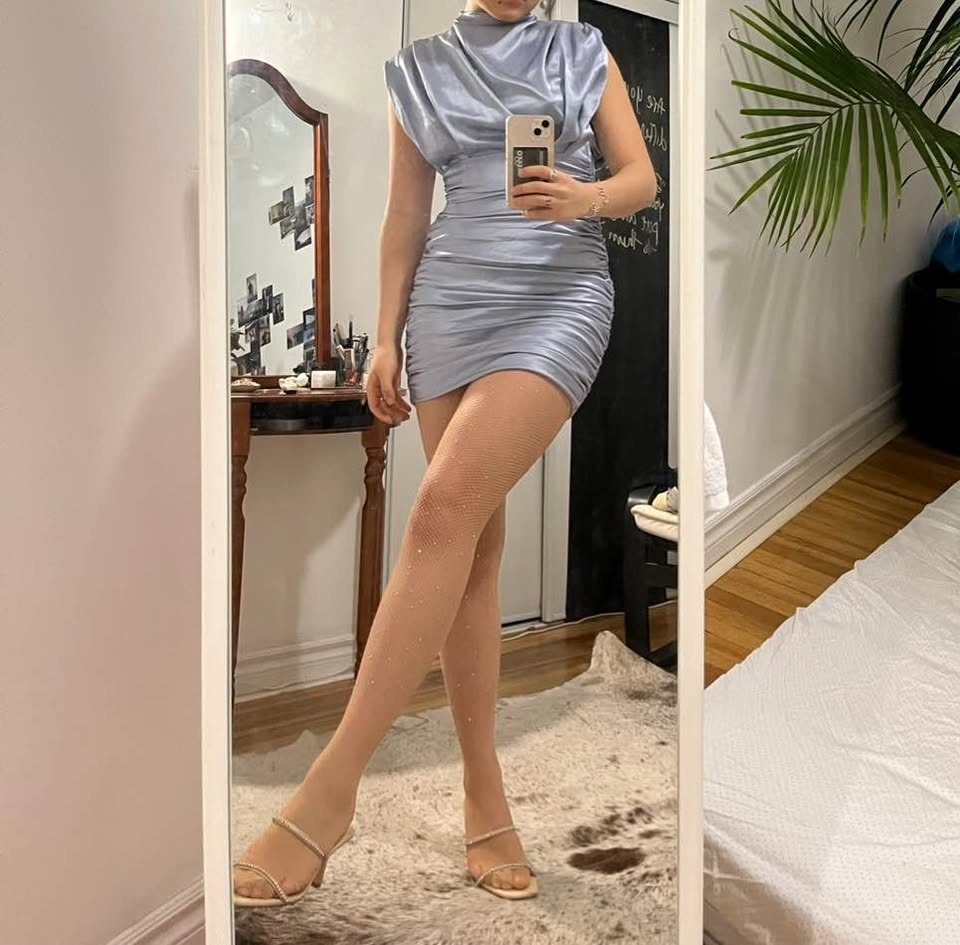 Babaton mini dress size 4 - photo 2