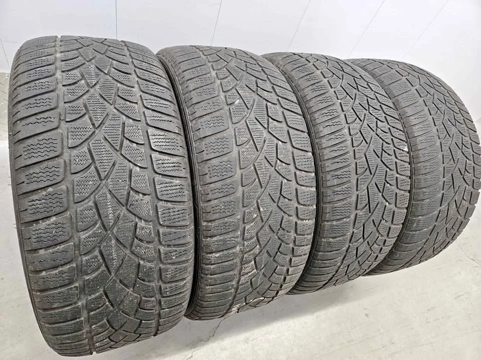 Dunlop SP Winter Sport Tires- 265/40R20