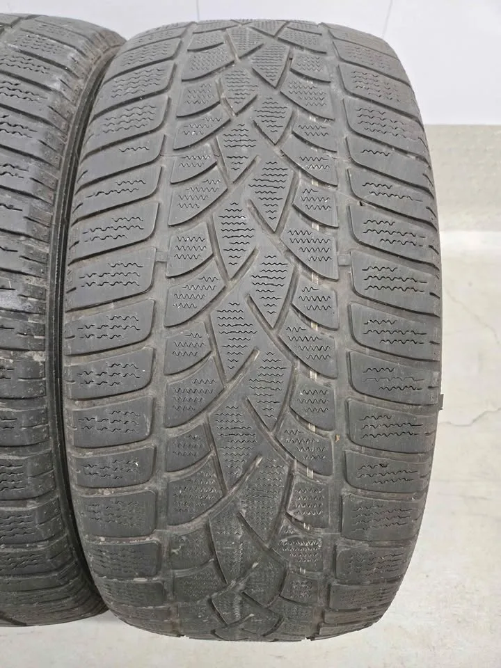 Dunlop SP Winter Sport Tires- 265/40R20 image indicator(5)