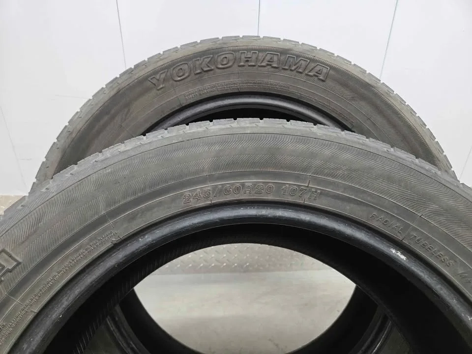 Yokohama Geolandar Tires- 245/60R20 image indicator(9)