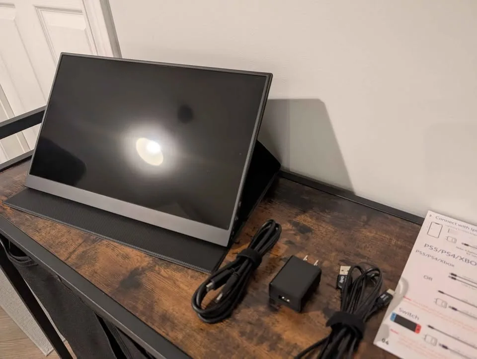 ZSCMALLS 15” Portable Monitor image indicator(8)