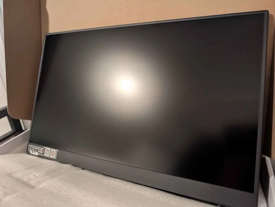 Ingnok 15.6” Portable Monitor (1080p FHD) image indicator(4)