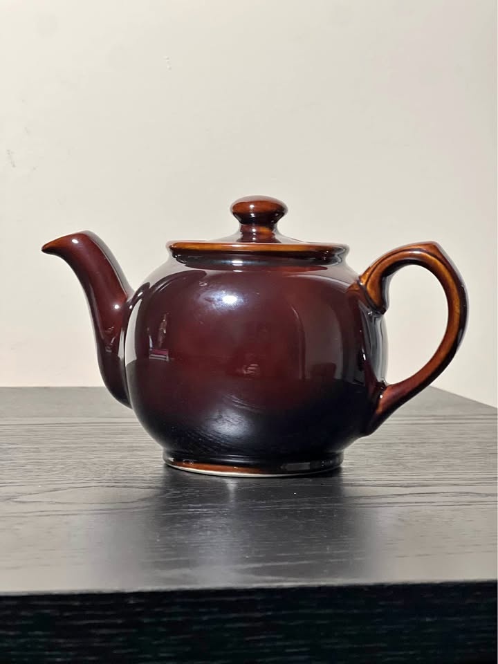 Sadler "Brown Betty" style teapot England #cleanout