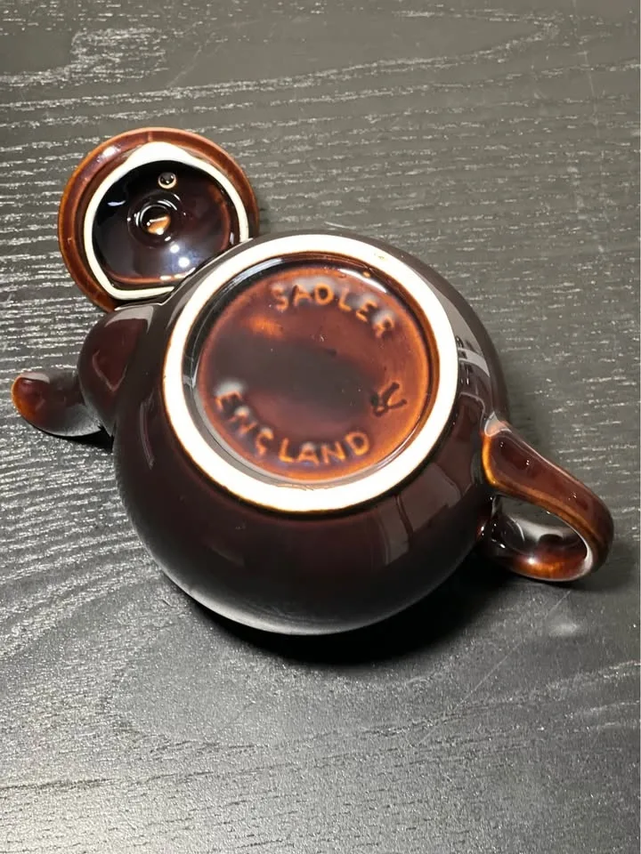 Sadler "Brown Betty" style teapot England #cleanout image indicator(6)