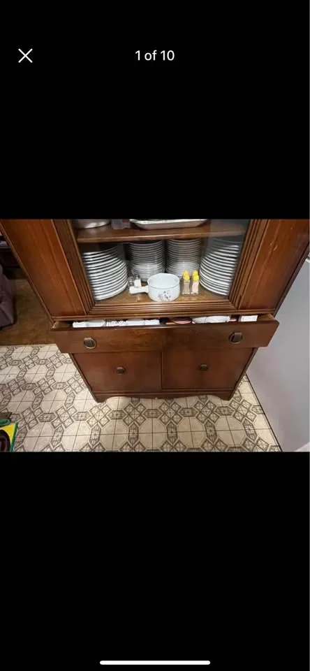 Antique China Cabinet image indicator(2)