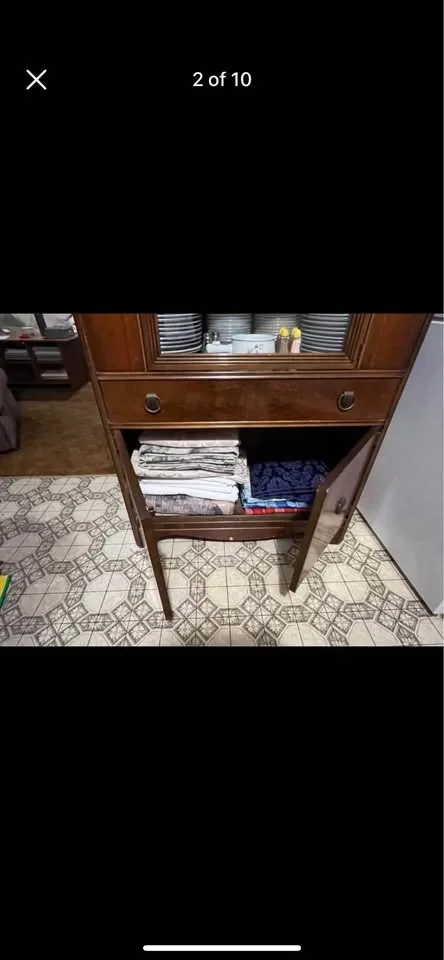 Antique China Cabinet image indicator(3)