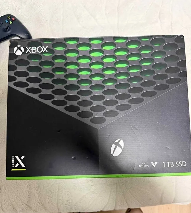 Xbox Series X 1 TB With box image indicator(3)
