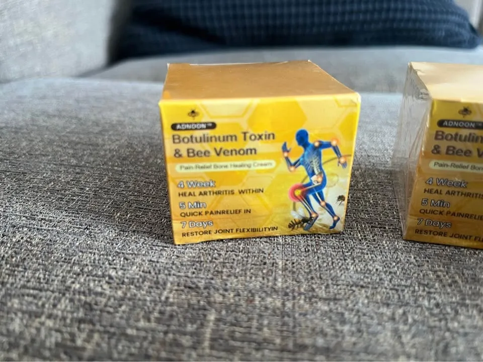Botulinum Toxin & Bee Venom image indicator(2)