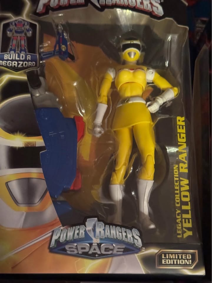 Six Power Rangers figures! New! Sealed! All for $80 - photo 2