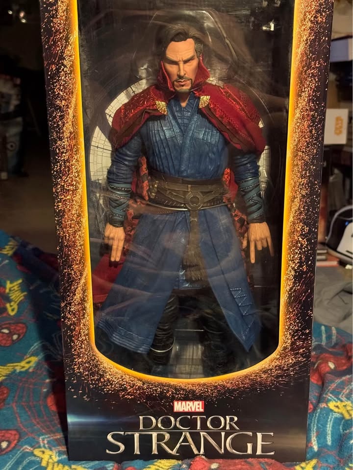 18 inch Doctor Strange Figure by Neca. New! - photo 2