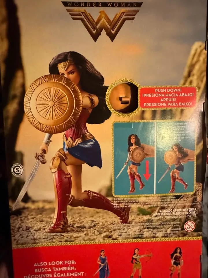 Wonder Woman Lot: 2 New 12 inch figures... image indicator(3)