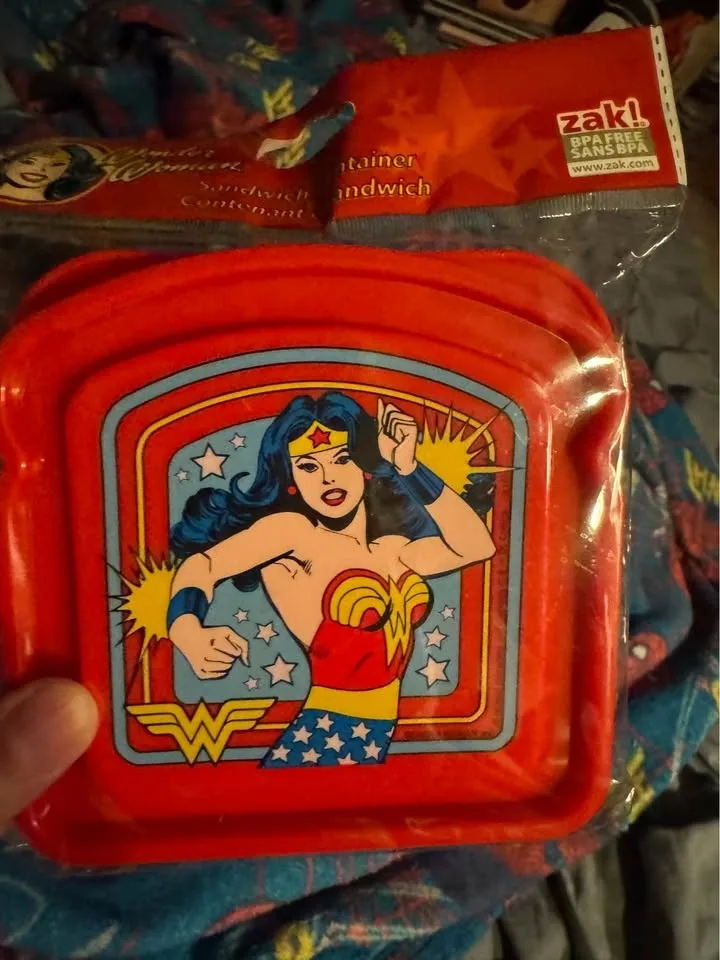 Wonder Woman Lot: 2 New 12 inch figures... image indicator(10)