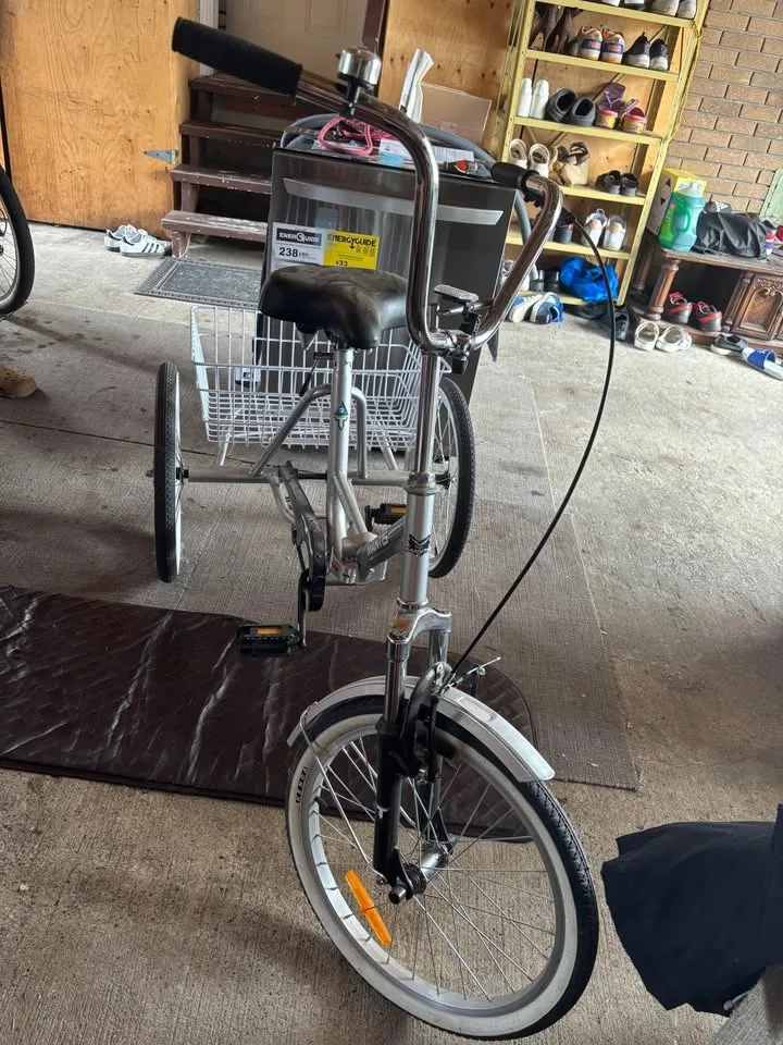 Mantis Tri-Rad Folding Adult Tricycle/Trike image indicator(5)