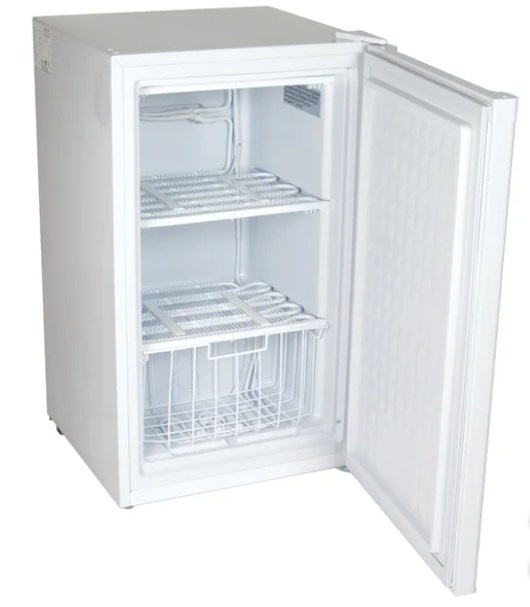 MOVE OUT SALE: Upright Freezer (136$ OFF) - photo 4