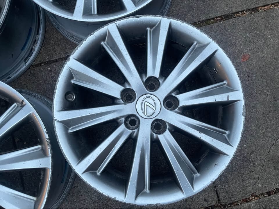 Lexus 17” Wheels - photo 2