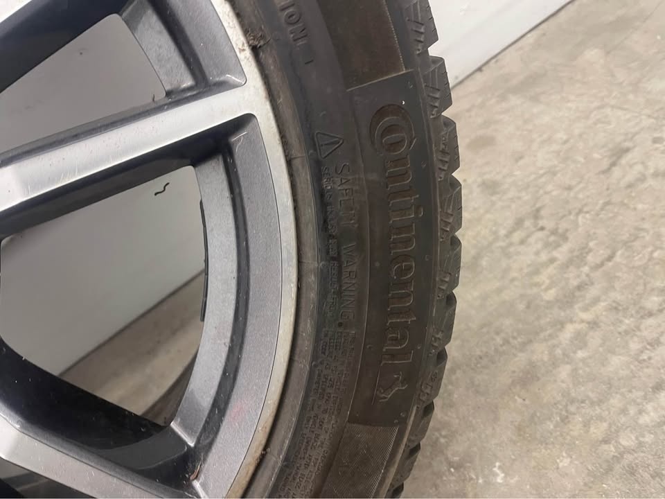 Ford Mustang 18” Continental Winter Wheels with TPMS - photo 3