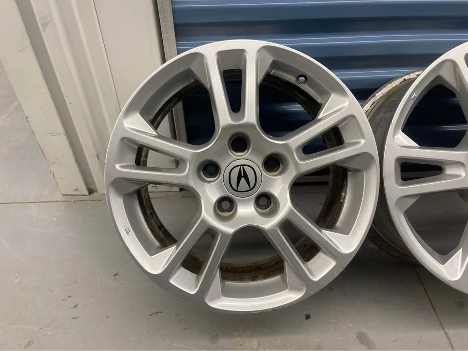 Acura TL 17” inch Wheels image indicator(4)