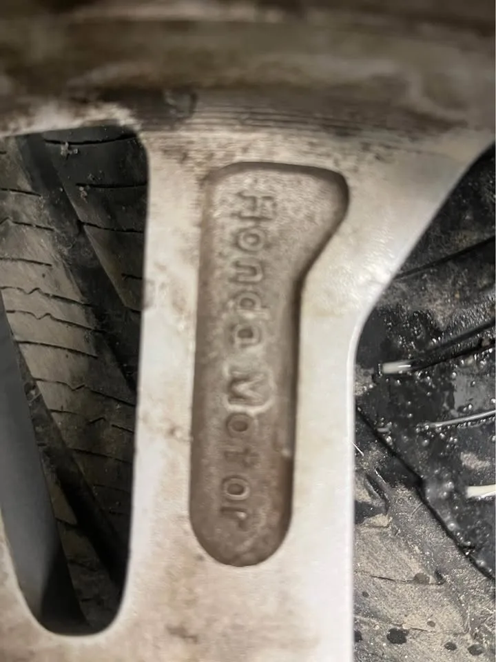 Acura TL 17” inch Wheels image indicator(9)