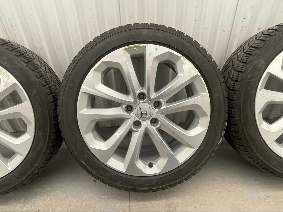 Honda Accord 18” Winter Wheels W/Michelin tires - photo 3