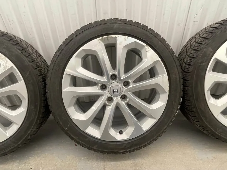 Honda Accord 18” Winter Wheels W/Michelin tires image indicator(3)